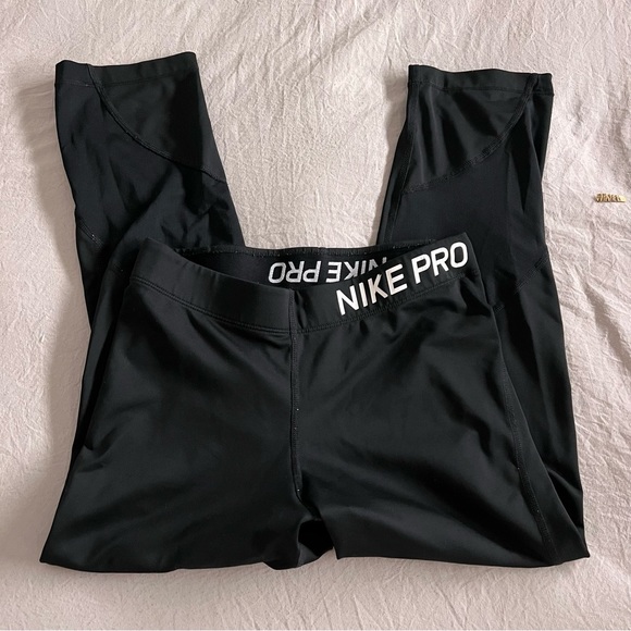 Nike Pants - Nike Pro Black Leggings Capri Length